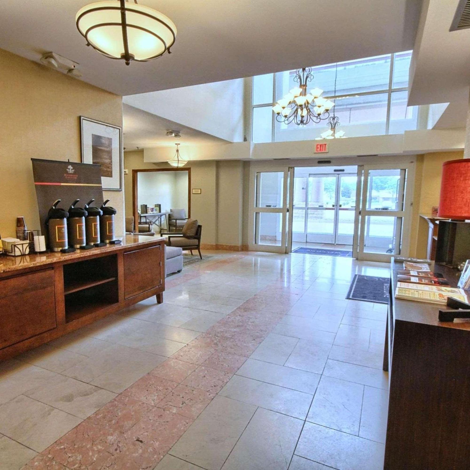 Country Inn & Suites By Radisson, Dearborn, Mi Exterior foto